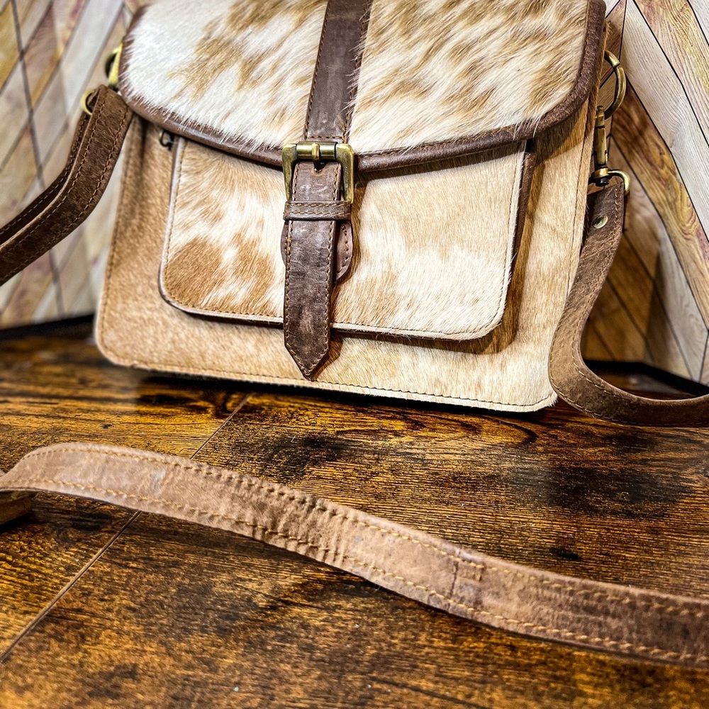 Nellie buckle bag